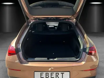 CLA200SB AMG Adv  DISTRO Pano AHK schw.Glas MLED