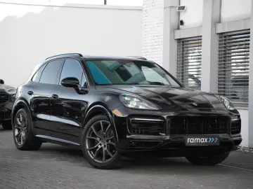 Cayenne E-Hybrid SPORTDESIGN-LUFTF-PANO-HUD-VOLL