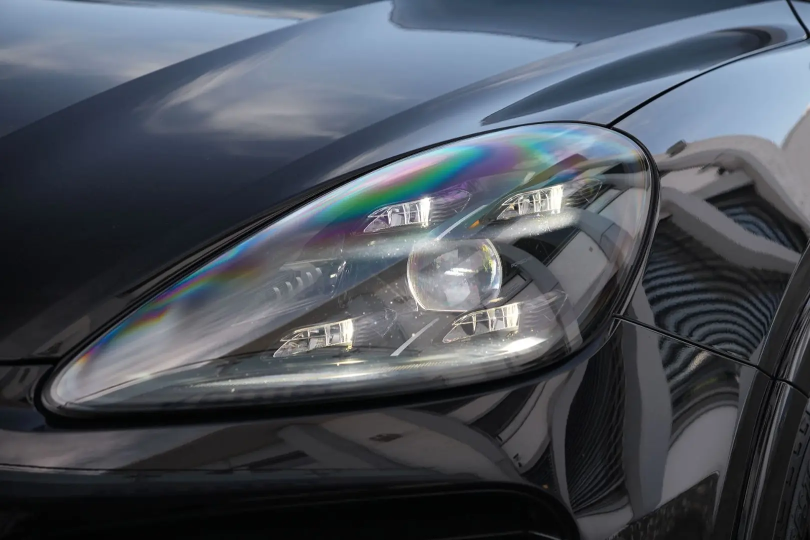 Cayenne E-Hybrid SPORTDESIGN-LUFTF-PANO-HUD-VOLL