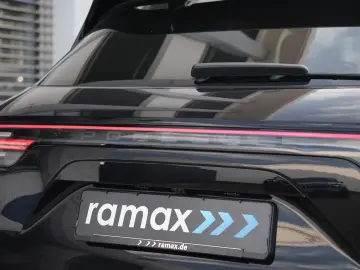 Cayenne E-Hybrid SPORTDESIGN-LUFTF-PANO-HUD-VOLL