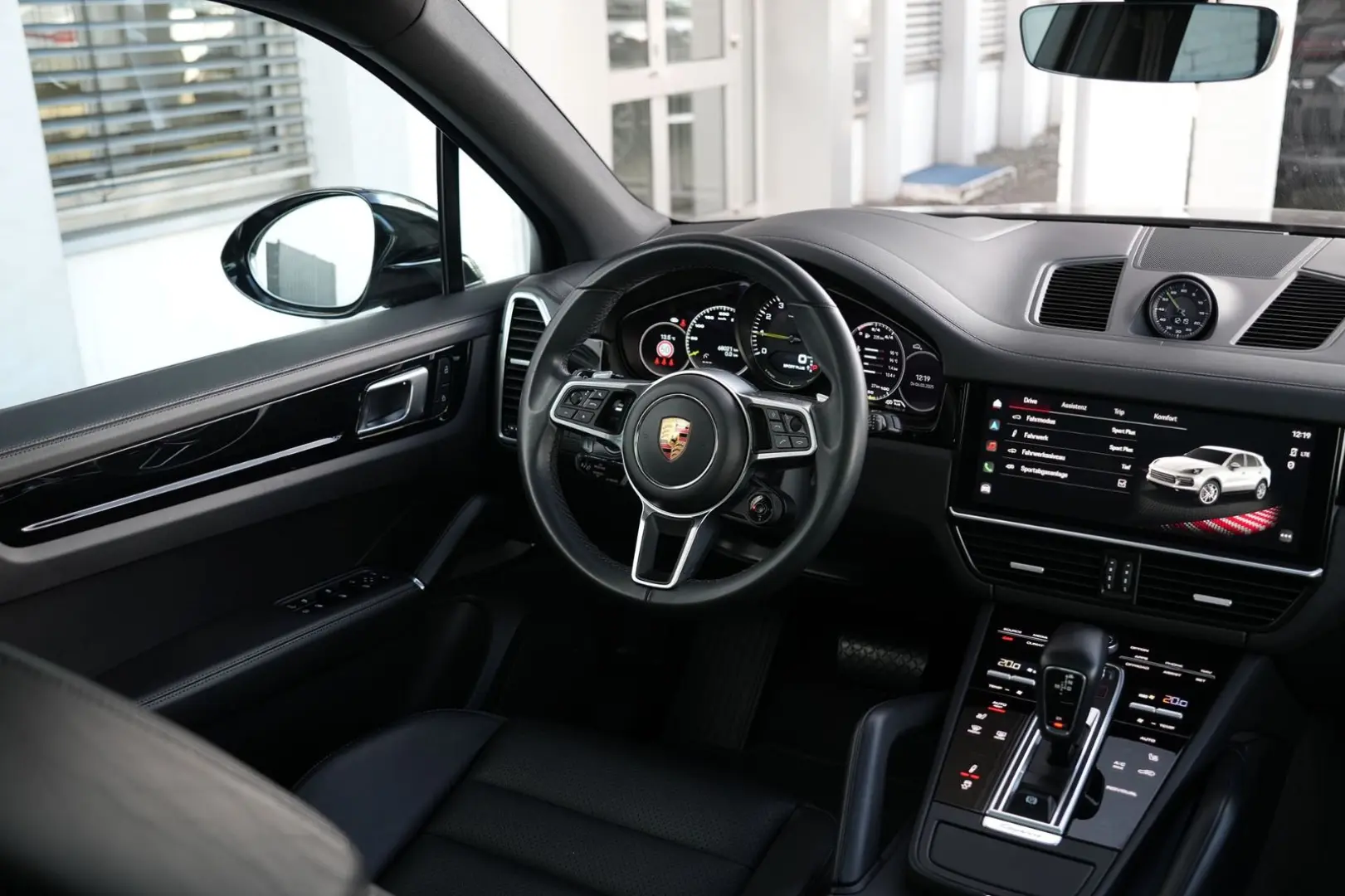 Cayenne E-Hybrid SPORTDESIGN-LUFTF-PANO-HUD-VOLL