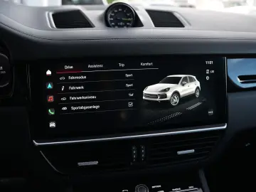 Cayenne E-Hybrid SPORTDESIGN-LUFTF-PANO-HUD-VOLL