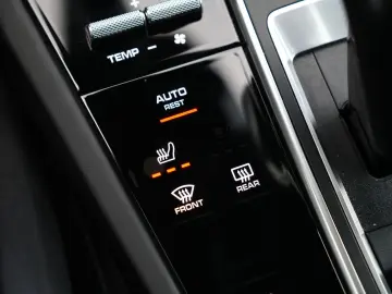 Cayenne E-Hybrid SPORTDESIGN-LUFTF-PANO-HUD-VOLL