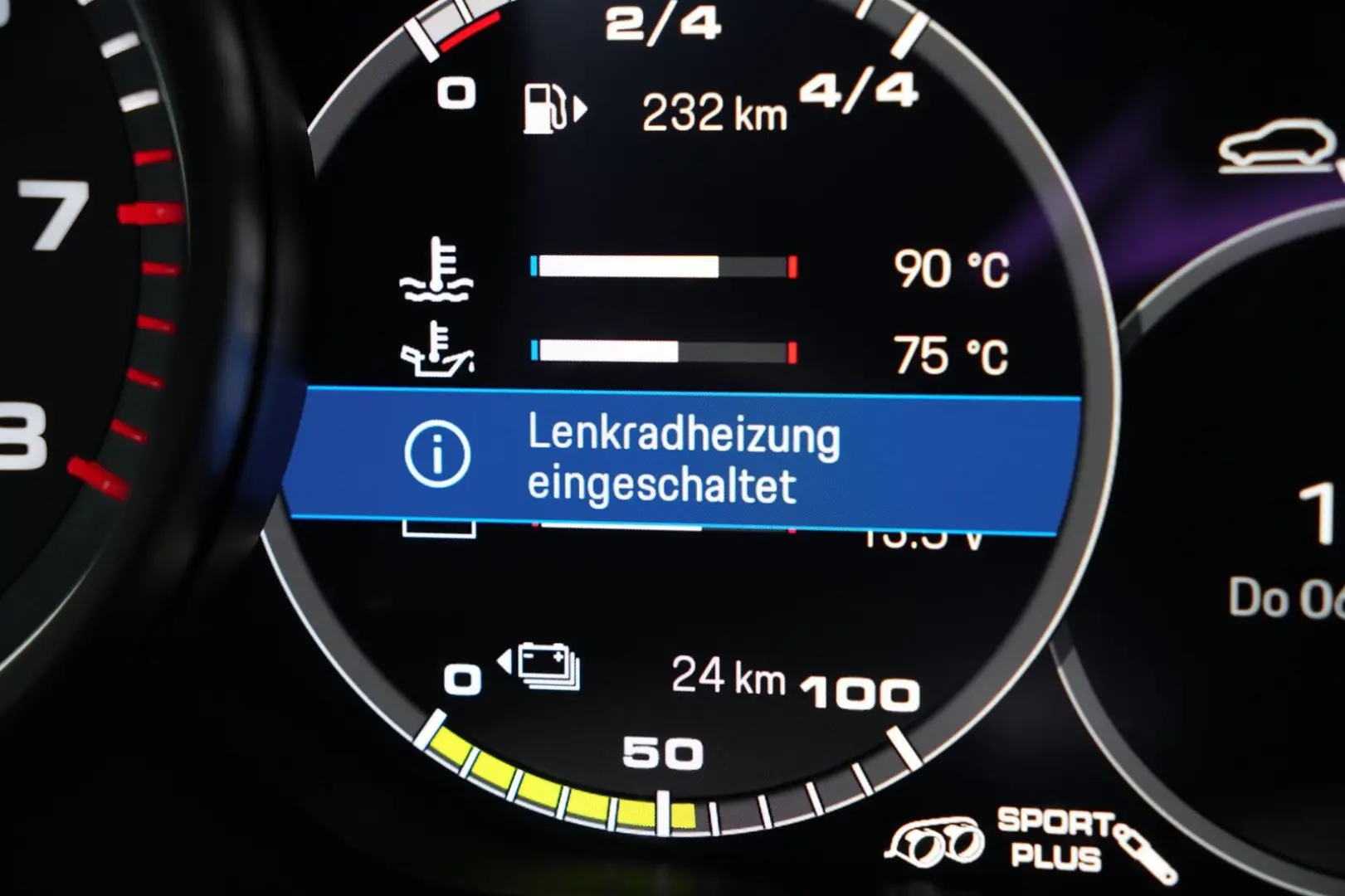 Cayenne E-Hybrid SPORTDESIGN-LUFTF-PANO-HUD-VOLL