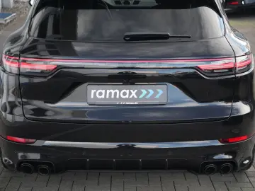 Cayenne E-Hybrid SPORTDESIGN-LUFTF-PANO-HUD-VOLL