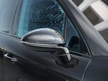 Cayenne E-Hybrid SPORTDESIGN-LUFTF-PANO-HUD-VOLL