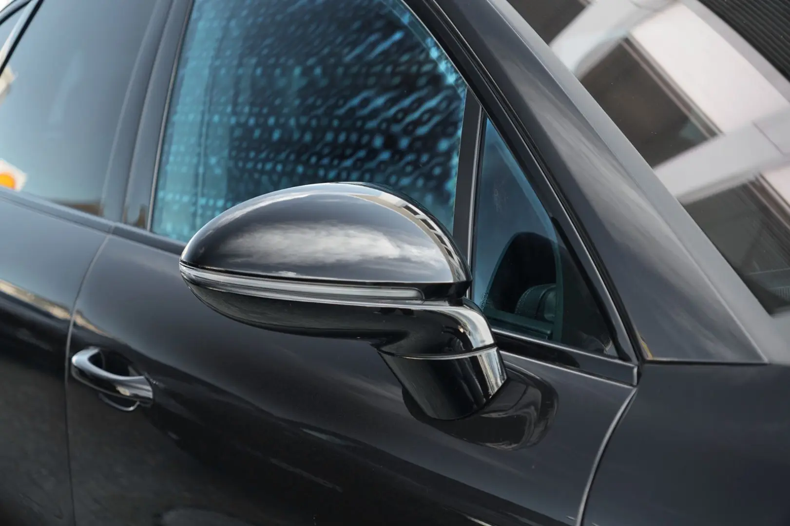 Cayenne E-Hybrid SPORTDESIGN-LUFTF-PANO-HUD-VOLL