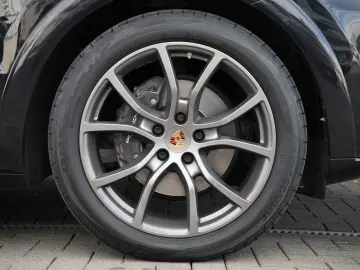 Cayenne E-Hybrid SPORTDESIGN-LUFTF-PANO-HUD-VOLL