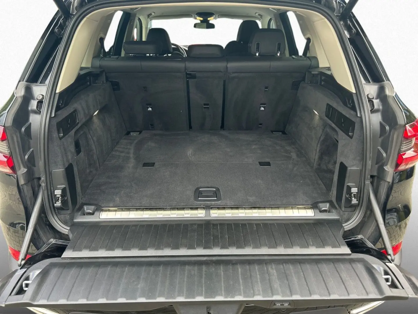 X5 xDrive45e 19  Sports. LCProf. Luftfeder. Navi