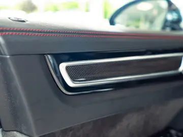 Cayenne GTS HAL Sportdesign Carbon 360  Inno HUD