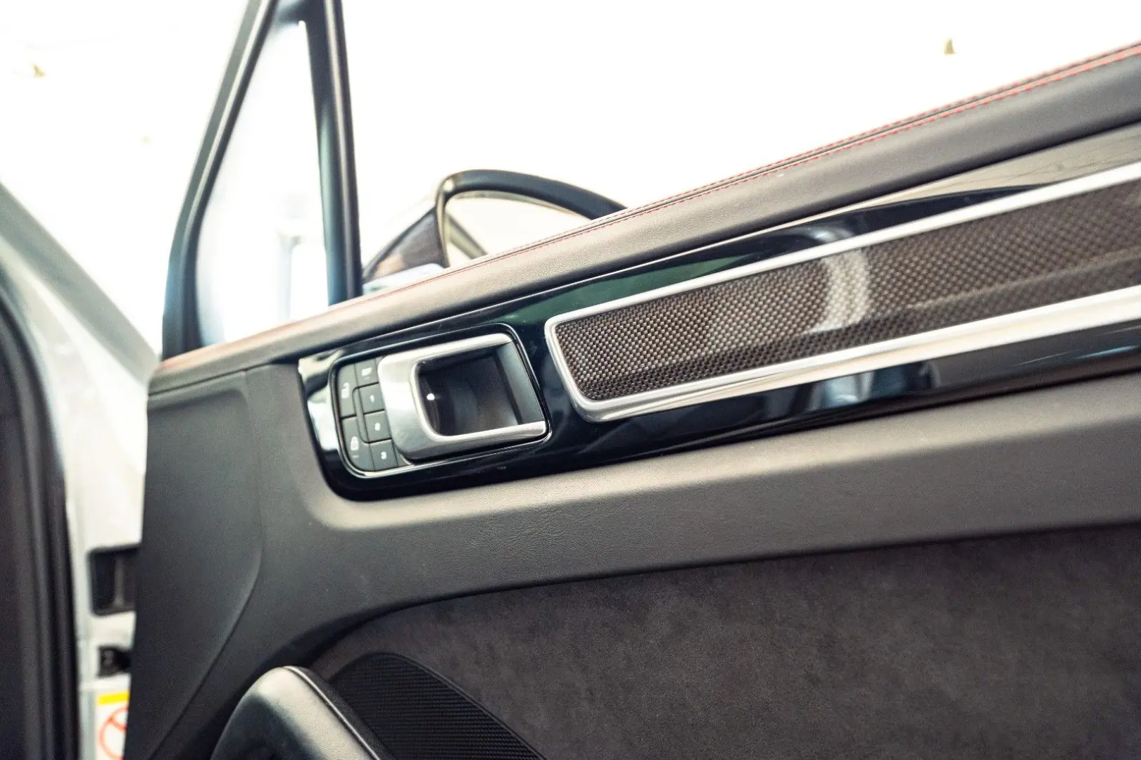 Cayenne GTS HAL Sportdesign Carbon 360  Inno HUD