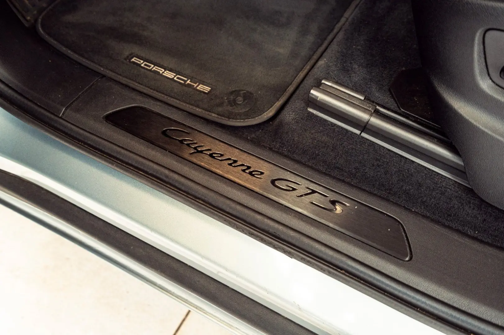 Cayenne GTS HAL Sportdesign Carbon 360  Inno HUD