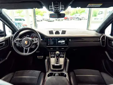 Cayenne GTS HAL Sportdesign Carbon 360  Inno HUD