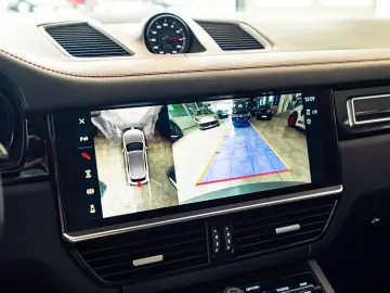 Cayenne GTS HAL Sportdesign Carbon 360  Inno HUD