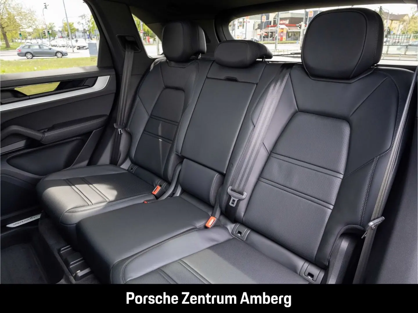 Cayenne E-Hybrid Luftfeder BOSE InnoDrive Panora