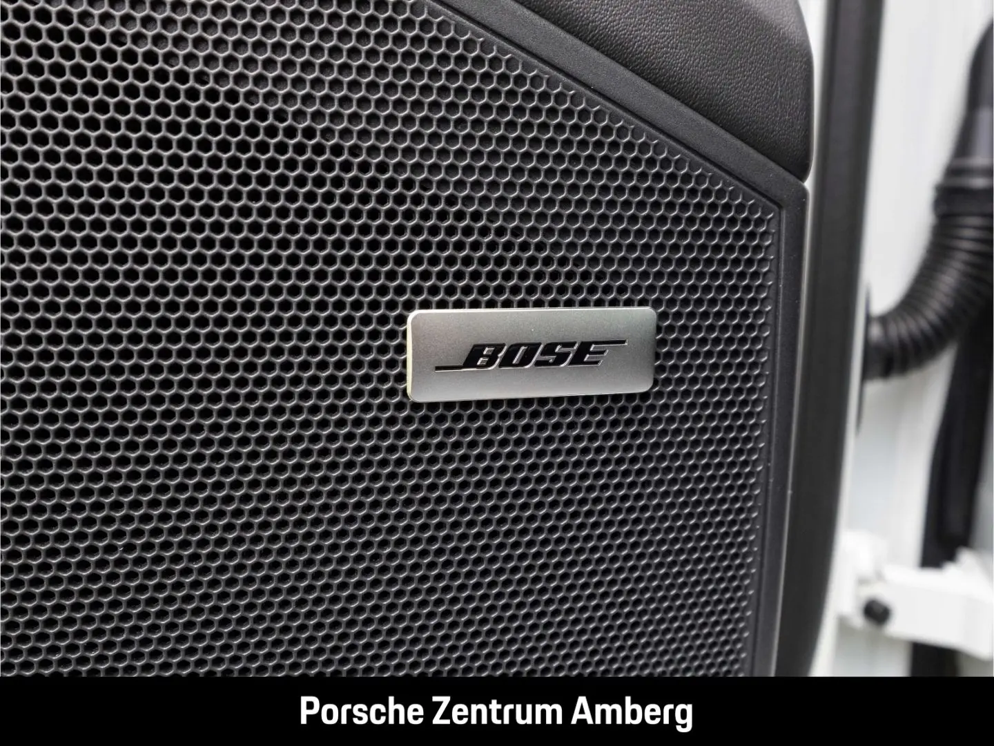 Cayenne E-Hybrid Luftfeder BOSE InnoDrive Panora