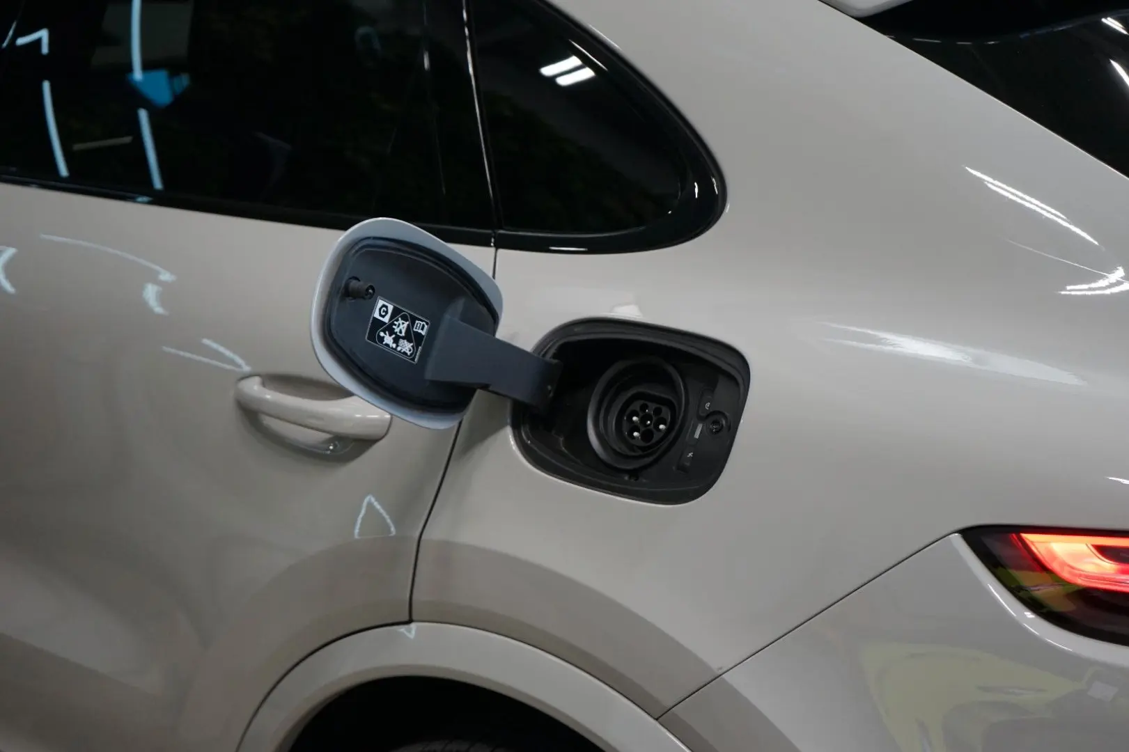 Cayenne E-HYBRID COUPÉ PLATINUM PANO 360