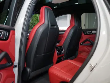 Cayenne E-HYBRID COUPÉ PLATINUM PANO 360