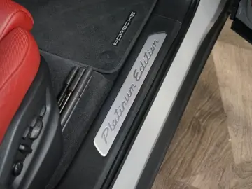 Cayenne E-HYBRID COUPÉ PLATINUM PANO 360