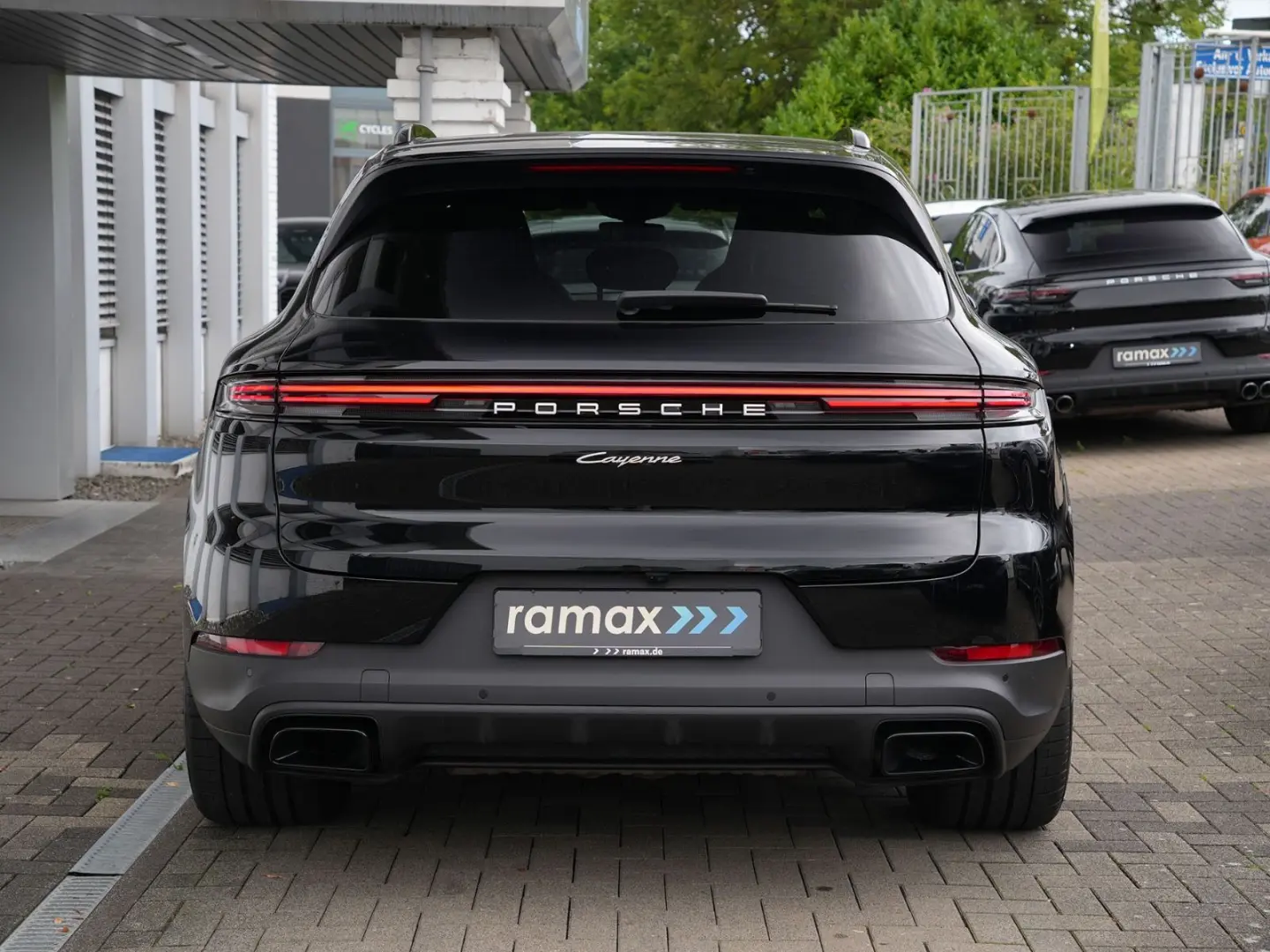 E-Hybrid MY24-INNODRIVE-ACC-LUFTF.-PANO-BOSE-RS