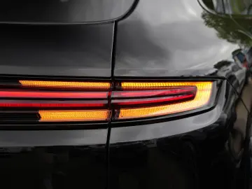 E-Hybrid MY24-INNODRIVE-ACC-LUFTF.-PANO-BOSE-RS