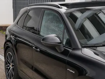 E-Hybrid MY24-INNODRIVE-ACC-LUFTF.-PANO-BOSE-RS