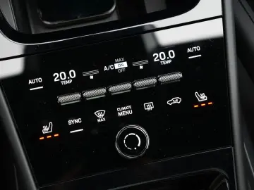 E-Hybrid MY24-INNODRIVE-ACC-LUFTF.-PANO-BOSE-RS