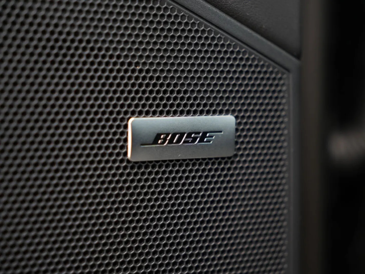 E-Hybrid MY24-INNODRIVE-ACC-LUFTF.-PANO-BOSE-RS