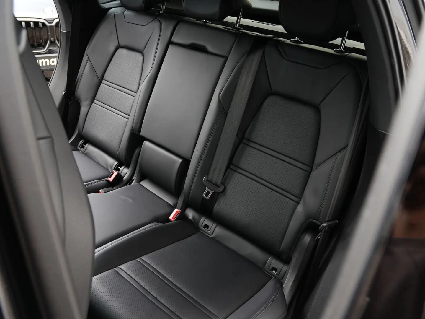 E-Hybrid MY24-INNODRIVE-ACC-LUFTF.-PANO-BOSE-RS