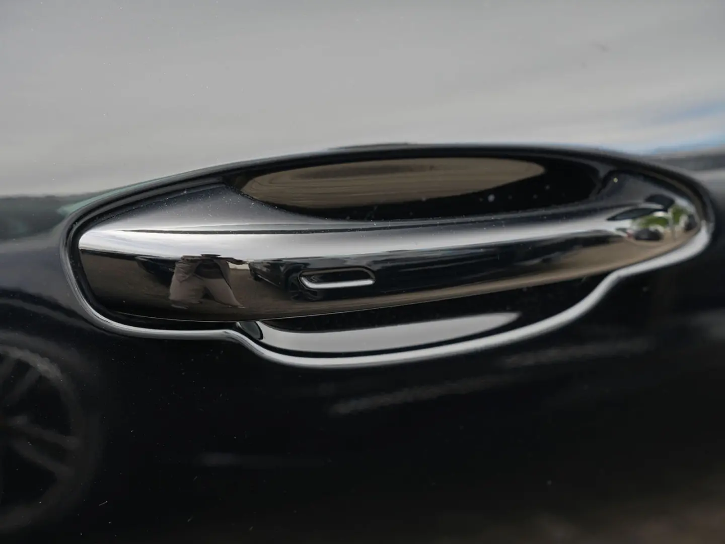 E-Hybrid MY24-INNODRIVE-ACC-LUFTF.-PANO-BOSE-RS