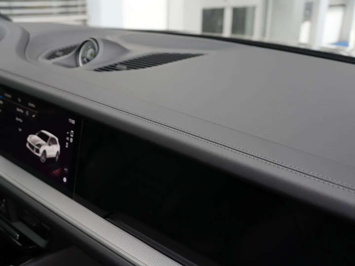 E-Hybrid MY24-INNODRIVE-ACC-LUFTF.-PANO-BOSE-RS