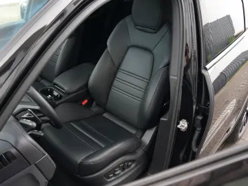 E-Hybrid MY24-INNODRIVE-ACC-LUFTF.-PANO-BOSE-RS