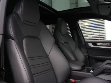 E-Hybrid MY24-INNODRIVE-ACC-LUFTF.-PANO-BOSE-RS