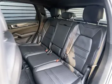 Cayenne E-Hybrid 1.Hd. MwSt. ausweisbar