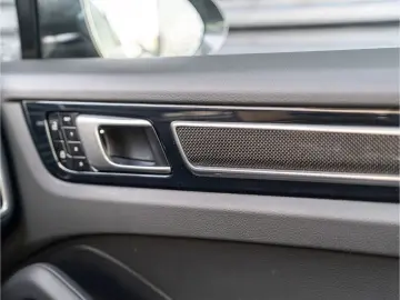 Cayenne E-Hybrid 1.Hd. MwSt. ausweisbar