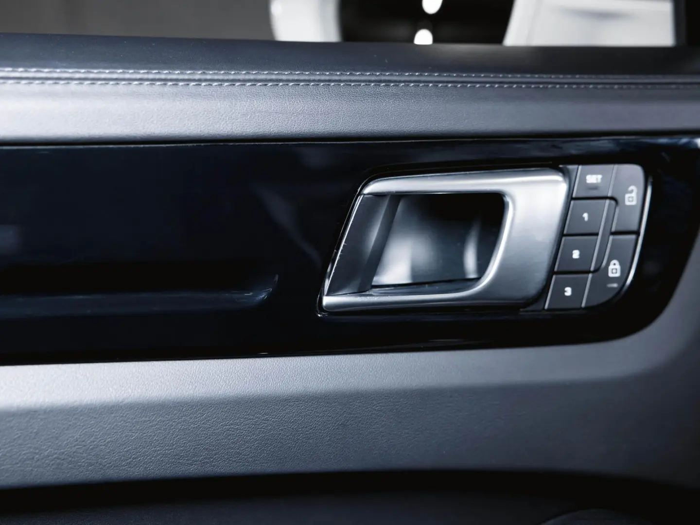 Cayenne Panoramadach Luftfederung BOSE