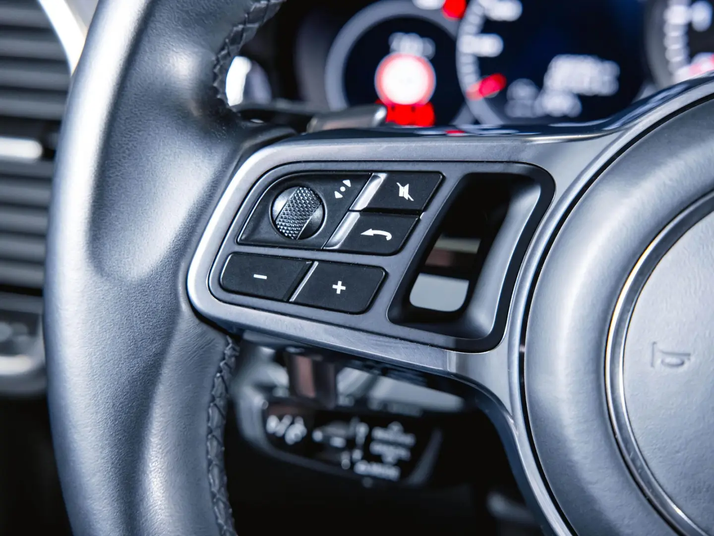 Cayenne Panoramadach Luftfederung BOSE