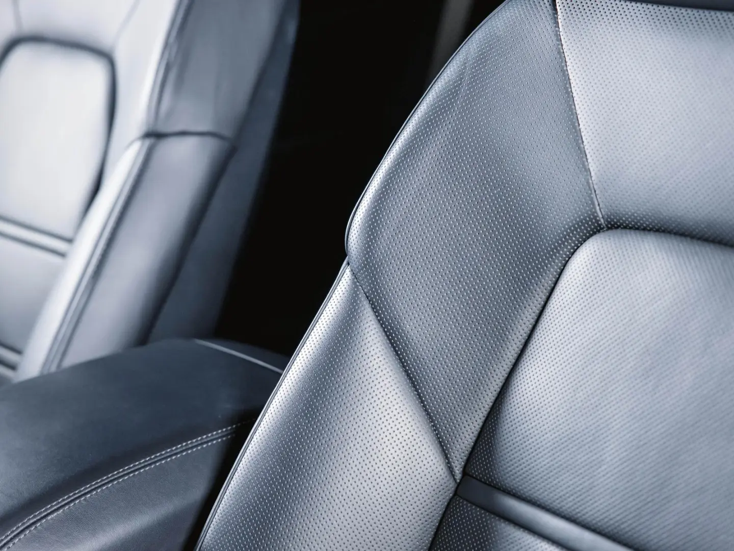 Cayenne Panoramadach Luftfederung BOSE