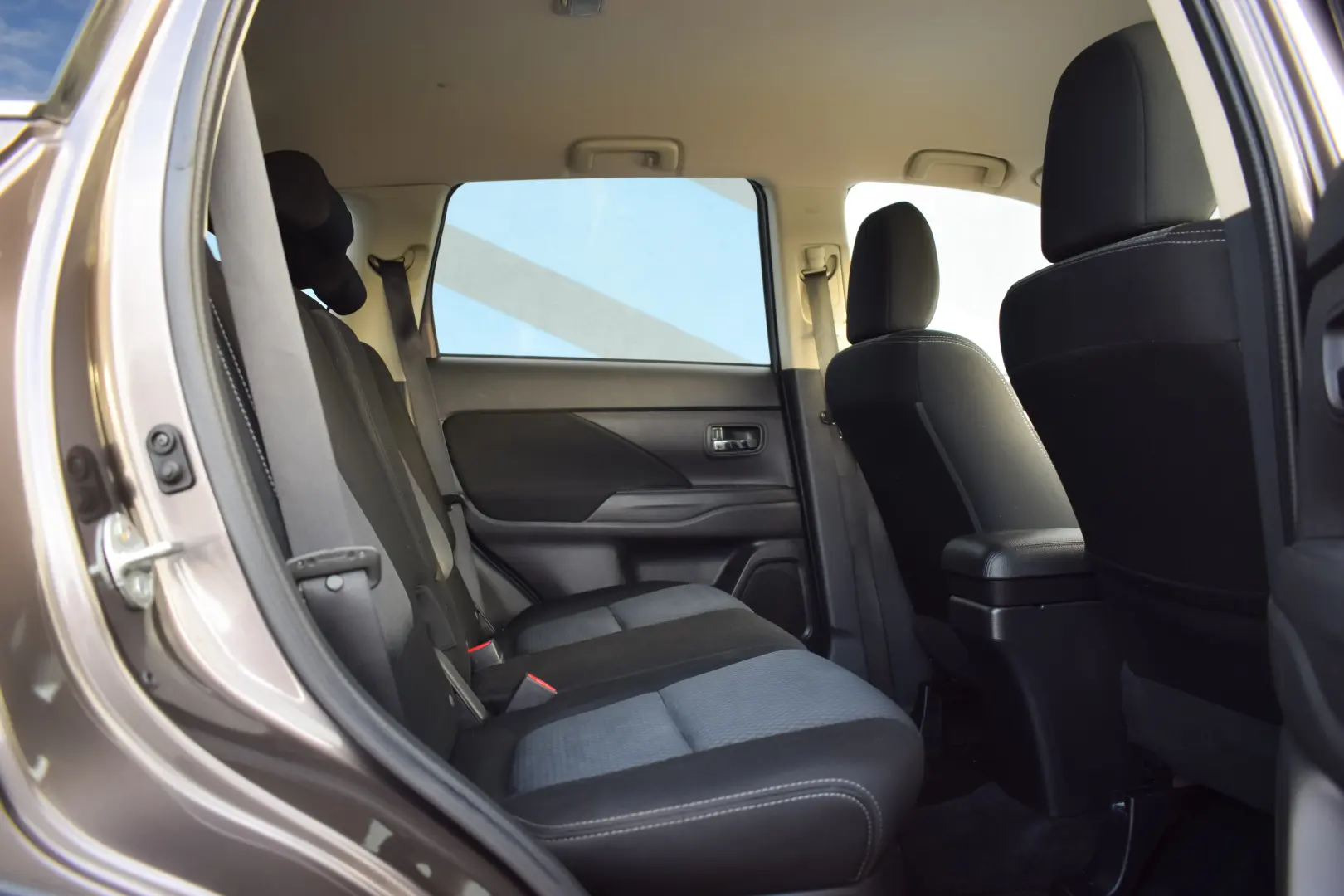 Mitsubishi Outlander 2018 2.0 Benzina 4x4 Automat Euro6