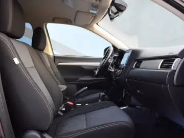 Mitsubishi Outlander 2018 2.0 Benzina 4x4 Automat Euro6