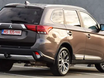 Mitsubishi Outlander 2018 2.0 Benzina 4x4 Automat Euro6