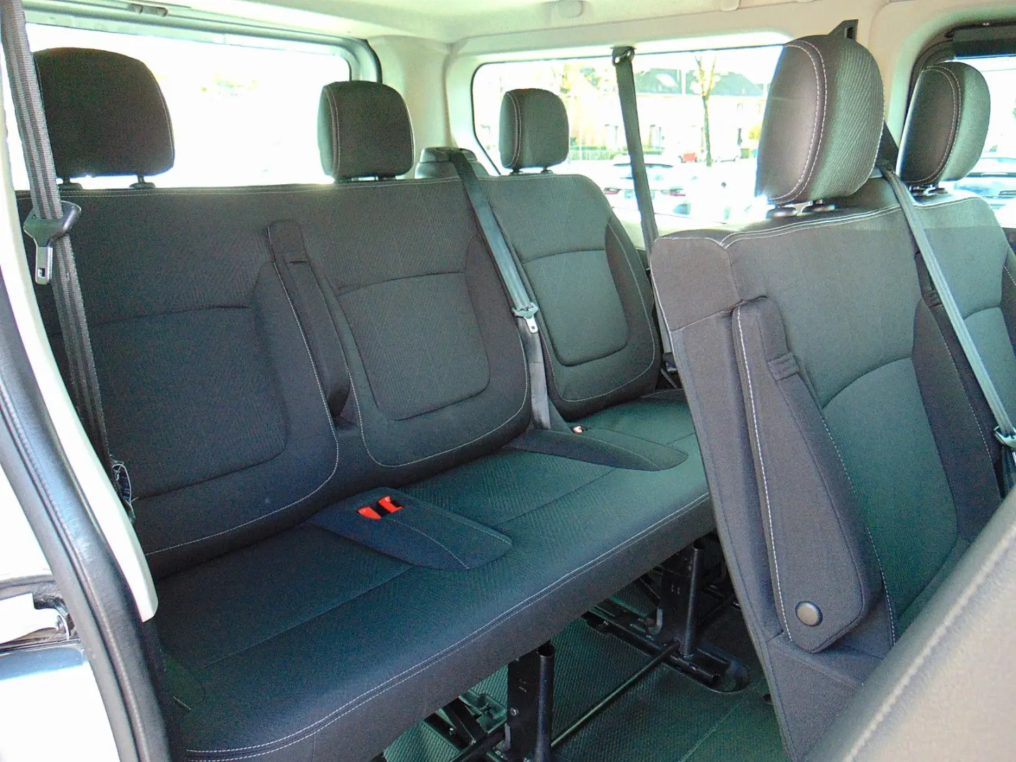 Trafic Combi 2.0 dCi L2H1 Life