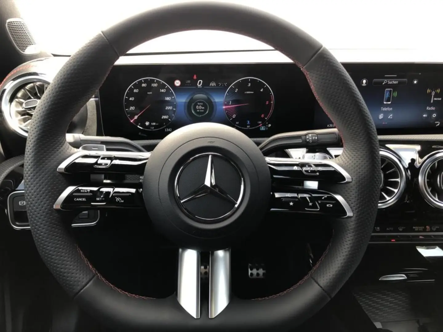 CLA 220 d Coupe  EditionAMG 19Z Night Pano AHK