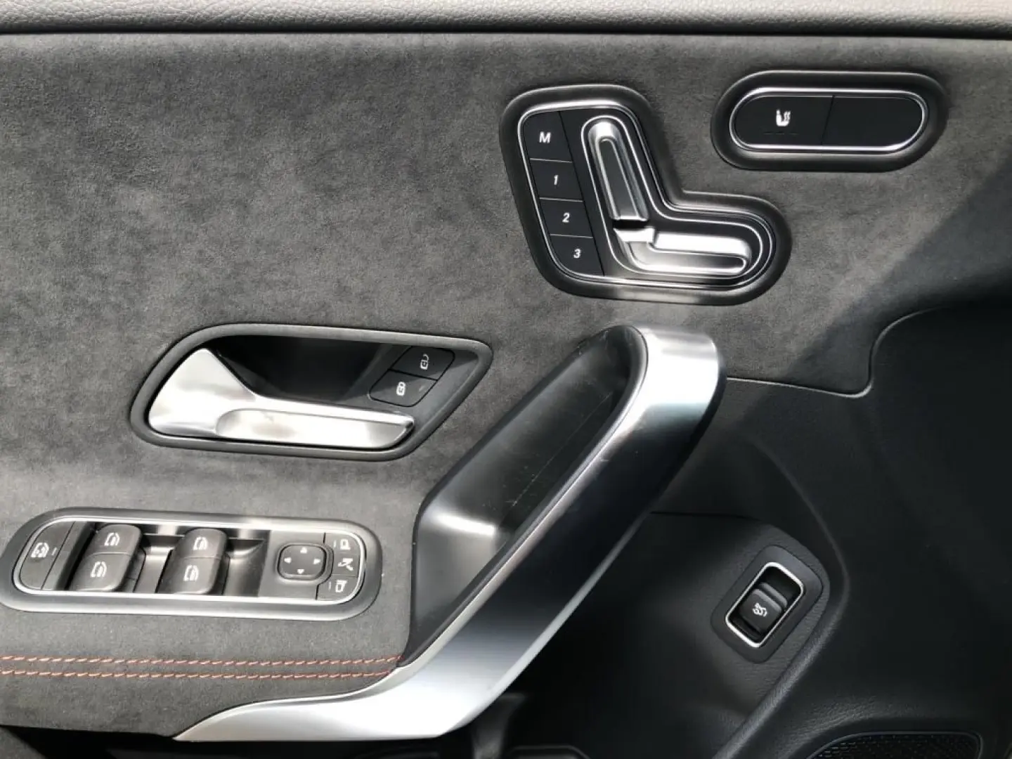 CLA 220 d Coupe  EditionAMG 19Z Night Pano AHK