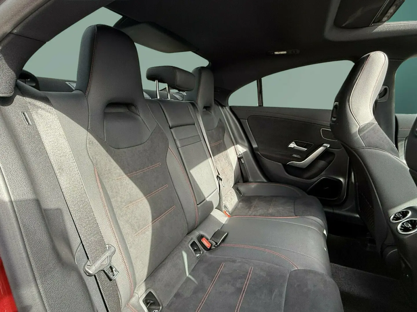 CLA 220 d AMG NIGHT DISTR PANO BURM 360 HUD MLED