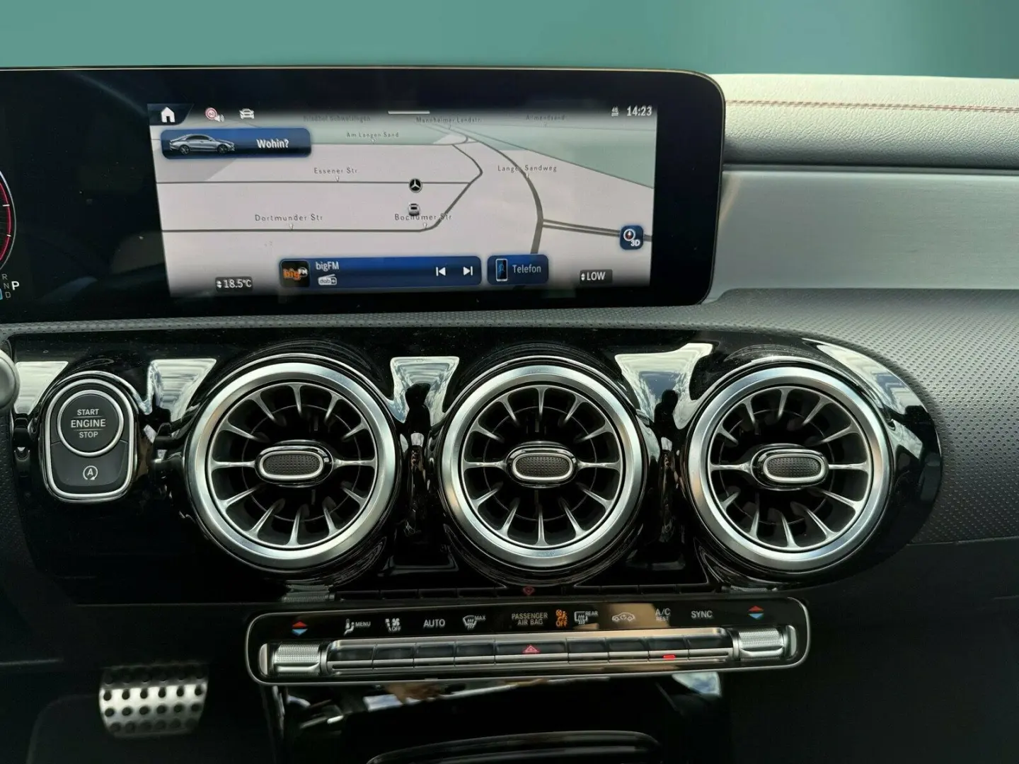 CLA 220 d AMG NIGHT DISTR PANO BURM 360 HUD MLED