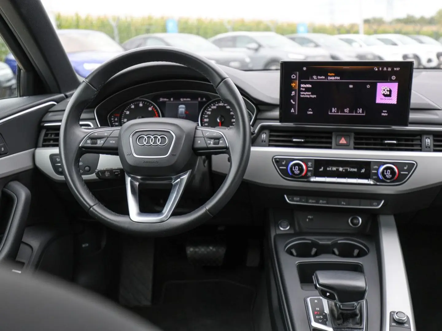 A4 Avant S line 40 TFSI S tronic ACC PANO LED BT