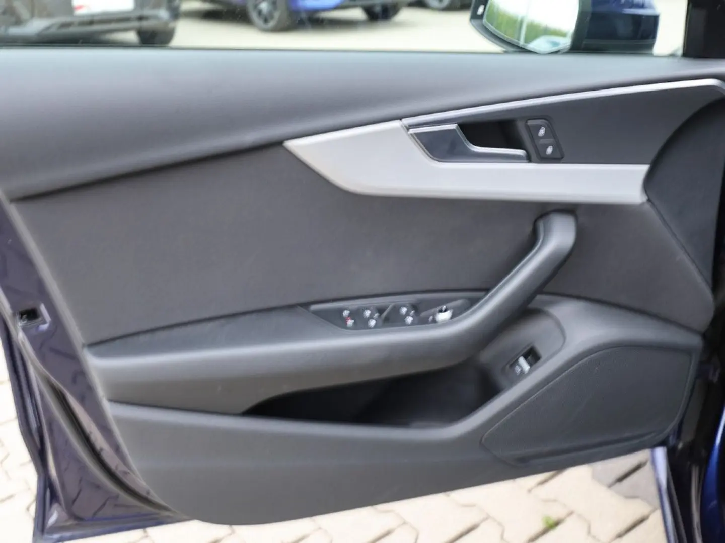 A4 Avant S line 40 TFSI S tronic ACC PANO LED BT