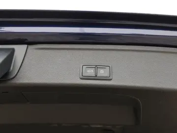 A4 Avant S line 40 TFSI S tronic ACC PANO LED BT