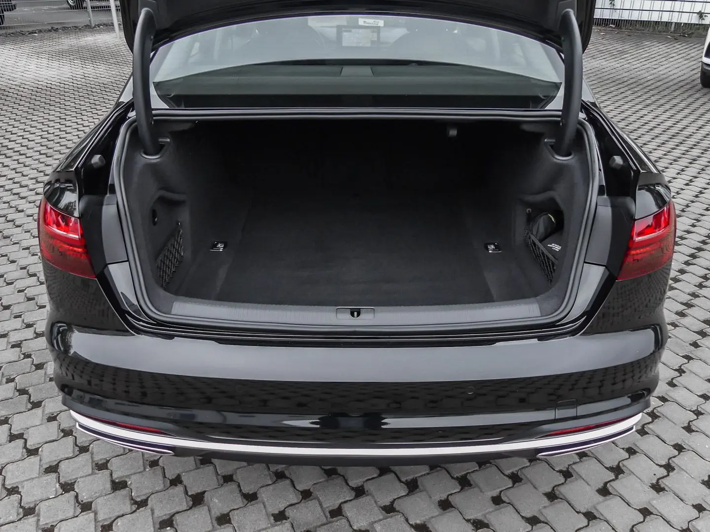 A4 Limousine advanced 40 TFSI quattro Tiptronic